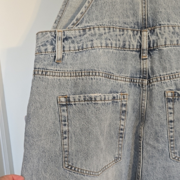 TNR Jeans Ripped and torn blue Denim Overalls, Size L, NWT - Picture 6 of 16